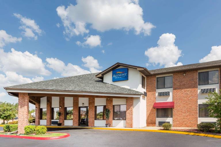 Baymont by Wyndham Tupelo in Tupelo, MS