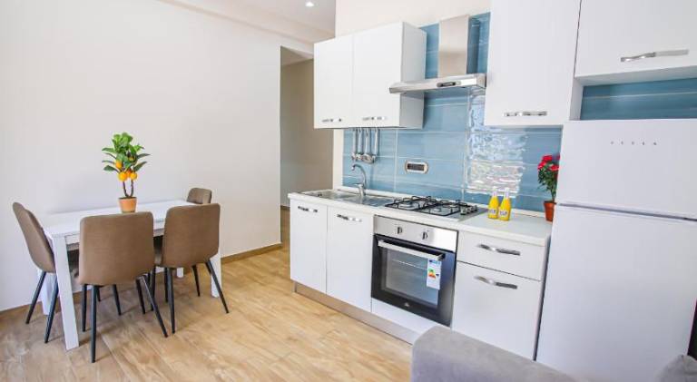 Rental apartment with garden, jacuzzi & patio | Good for workation — photo 3