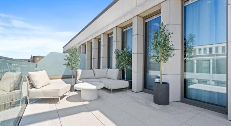 Voya Residence Zenit Royal - Luxury Apart Hotel Rooftop Views & Concierge — photo 2