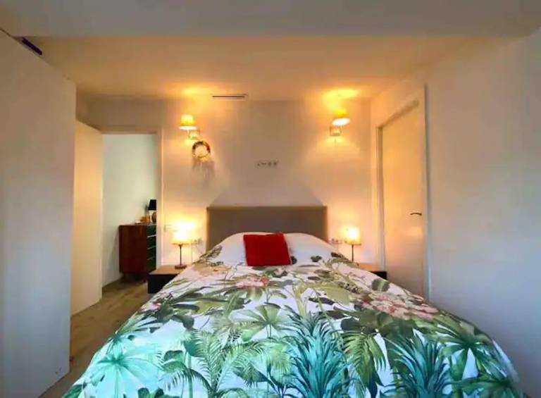 Holiday apartment with patio — photo 4