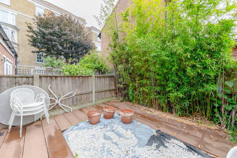 Bright and inviting 2BD House Bethnal Green