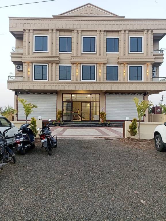 Hotel Prakhyat