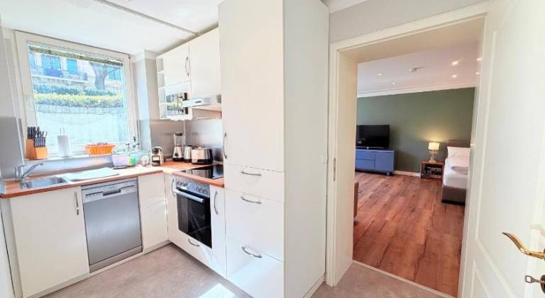 Lovely apartment | Near Marmorpalais | Pet-friendly — photo 2