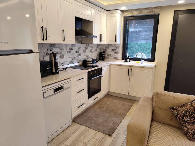 Fully equipped villa with garden, barbeque & patio | Perfect for remote work | Pets are welcome — photo 3