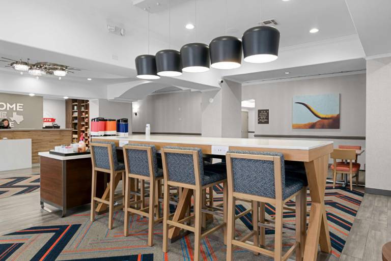 Hampton Inn Seguin — photo 3