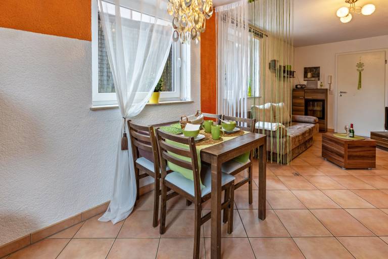 Family-friendly rental apartment with garden, barbeque & terrace | Garden view | Pets are welcome — photo 2