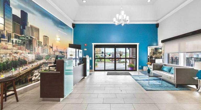 La Quinta Inn by Wyndham Everett — photo 2