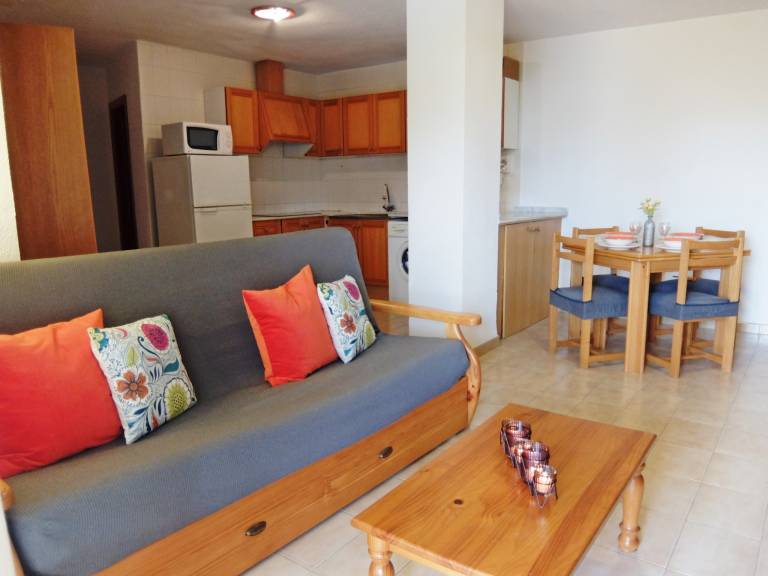 Lovely rental apartment with yard, patio & pool | Close to the beach | Pets allowed — photo 5