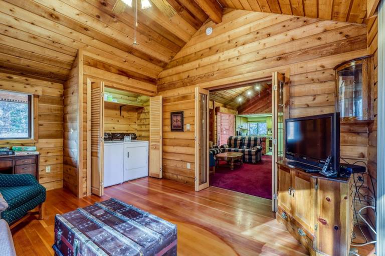 House  Payette Lake
