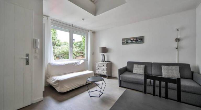 Apartment with 1 room for 4 persons in Bobigny