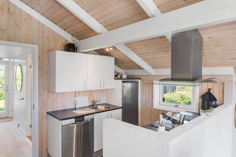 House with terrace, barbecue & sauna — photo 4