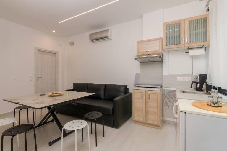 Apartment with 2 rooms for 5 persons — photo 4