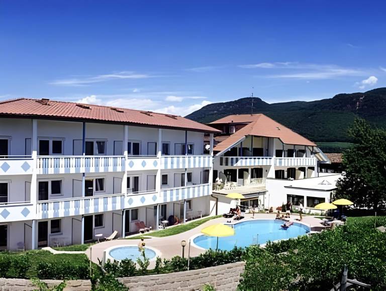 Hotel Thalhof am See in Caldaro Sulla Strada del Vino