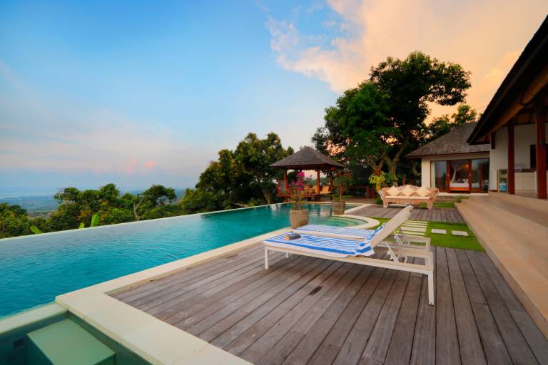 Villa Kayu Putih