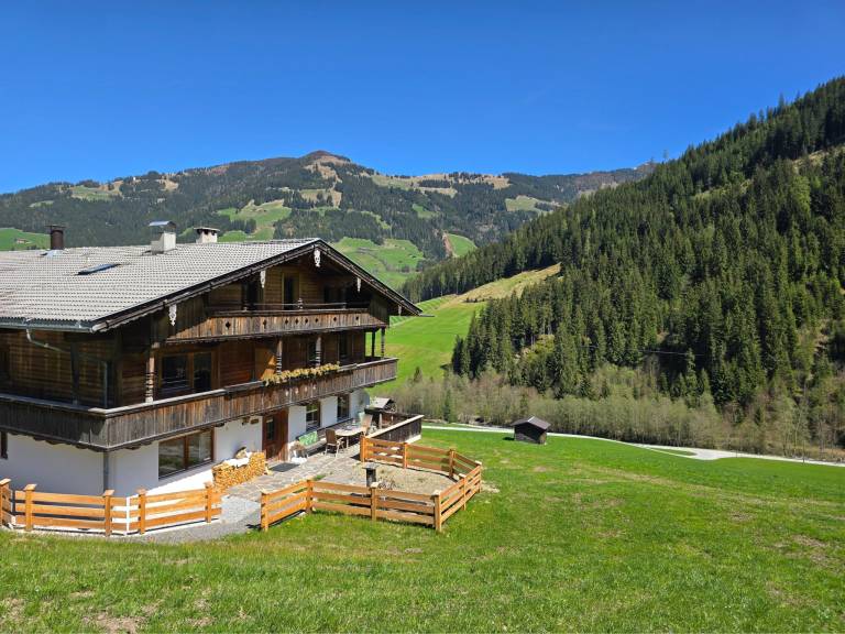 Ferienwohnung mit Hund in Alpbach f&uuml;r max. 2 Personen