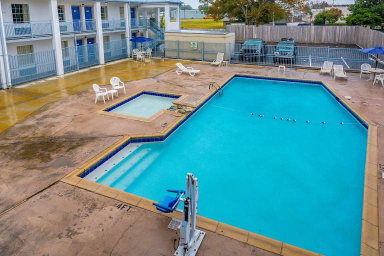 Motel 6 Alexandria, LA - South — photo 5