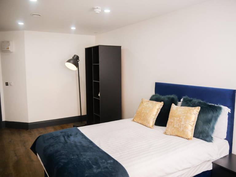 New Oxford House Apartments By Happy Days — photo 3