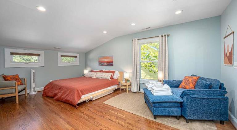 House | Perfect for remote work | Pets are welcome — photo 2