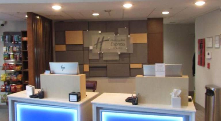 Holiday Inn Express Hotel & Suites Lincoln South By IHG — photo 3