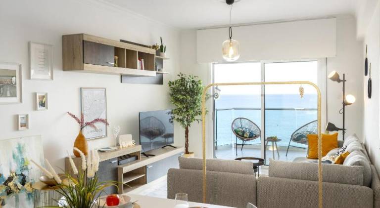 Fully equipped spacious apartment with patio | Pets allowed in Limassol