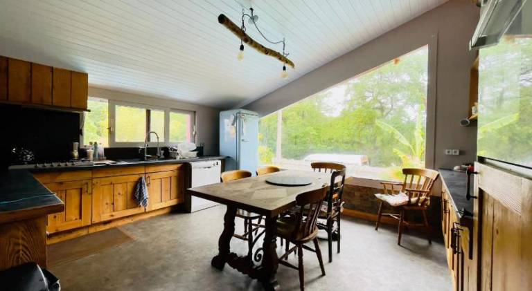 Carwyns Surf House — photo 3