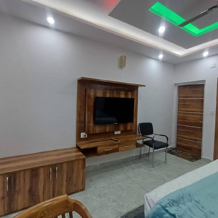 Heera Lodge Kasauli in Solan