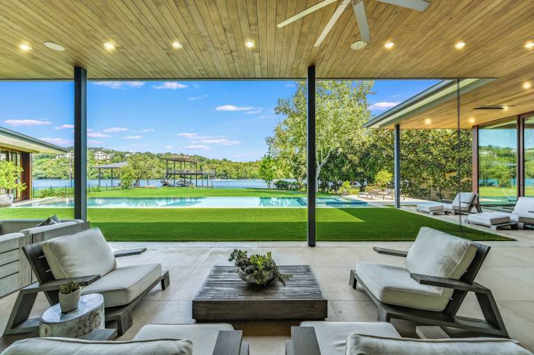 House  Vaught Ranch