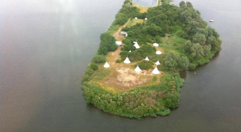 Beautiful tent | Pets allowed in Biddinghuizen