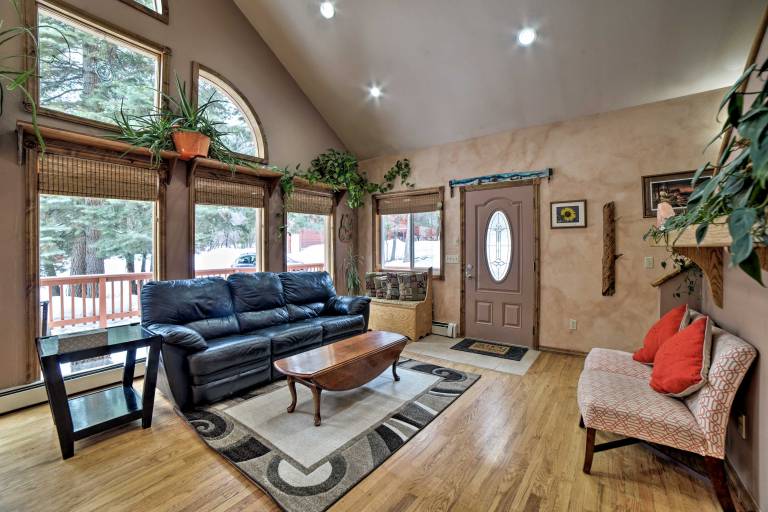 Cozy Home w/ Mountain Views Near Ouray Hot Springs — photo 4