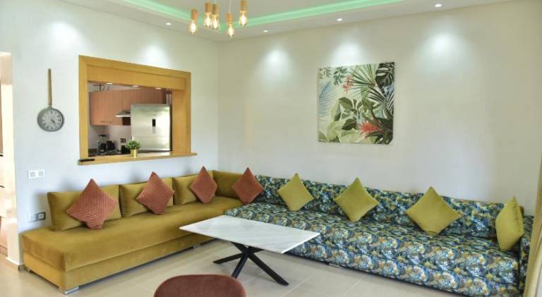 Holiday apartment with pool — photo 4