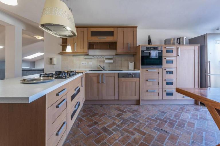 Fully equipped big apartment with terrace | Sea view | Pets allowed — photo 3