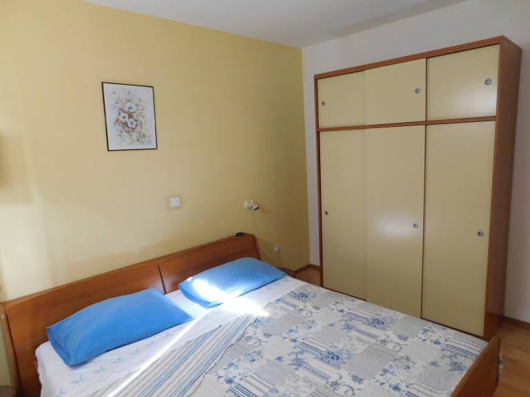 Two bedroom apartment with terrace Vinež, Labin (A-18493-a) — photo 4