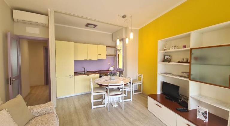 Serviced apartment with garden & pool in Rapallo