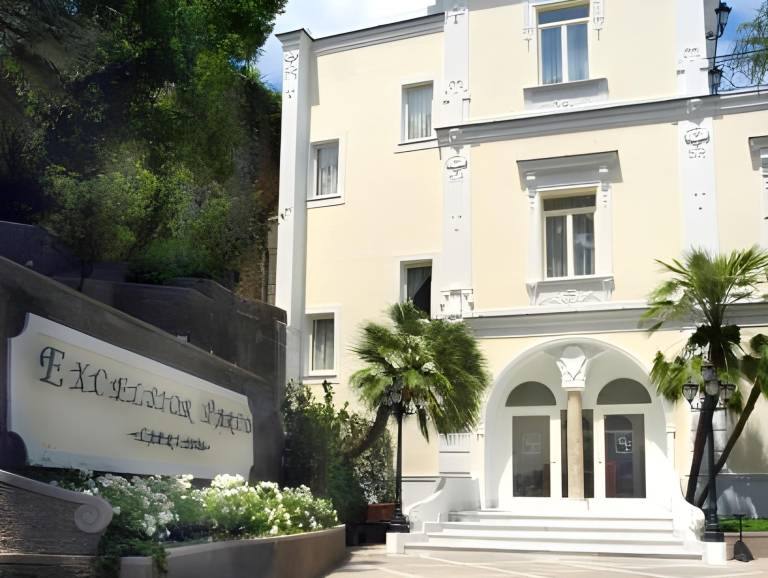 Luxury Villa Excelsior Parco in Anacapri