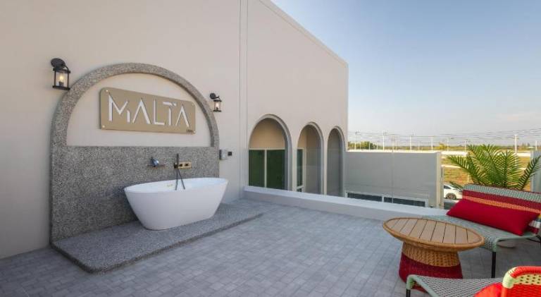 Charming villa with private pool & hot tub | Pets are welcome — photo 2