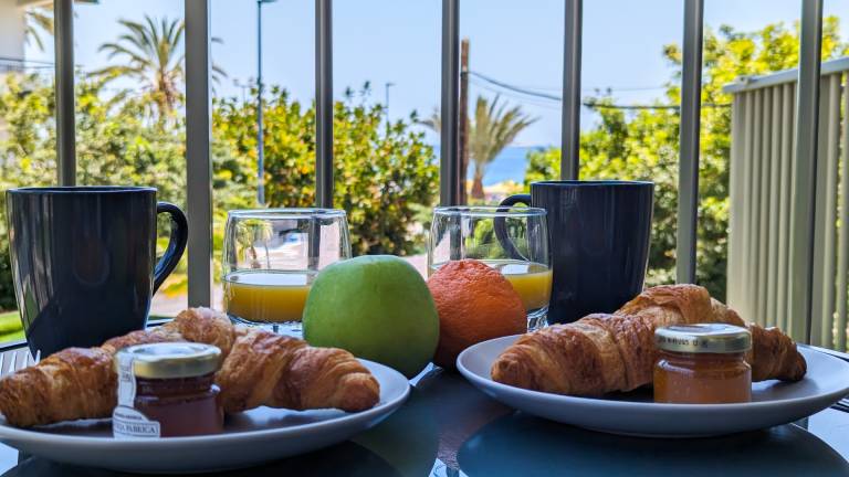 Holiday apartment with terrace | Water view in Benidorm
