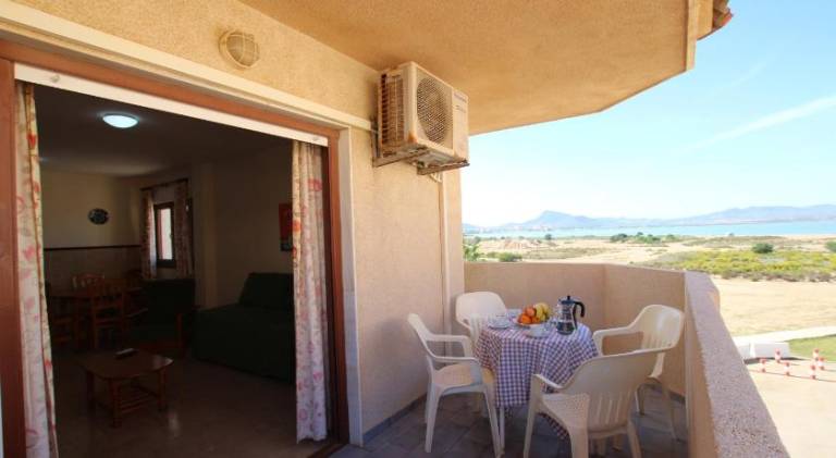 Apartment with terrace, pool & garden — photo 5