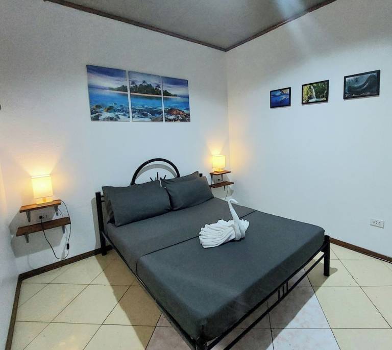 Hostel Moalboal