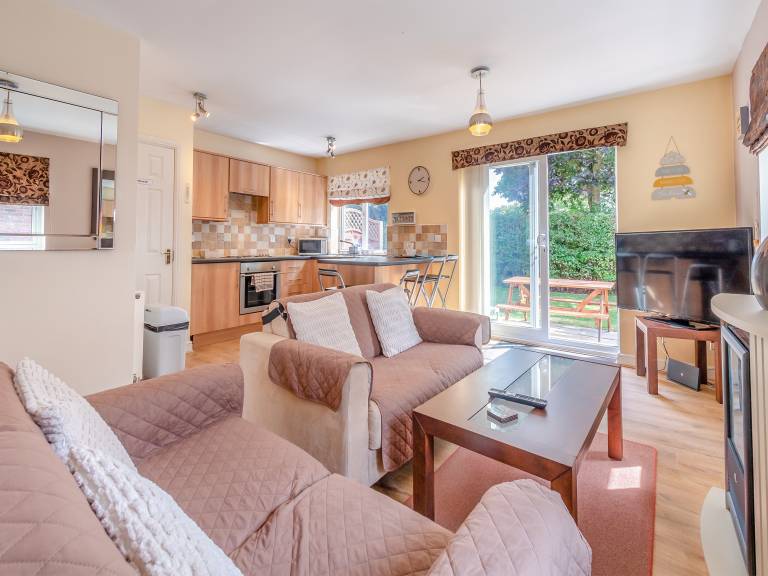 Children-friendly beautiful cottage with jacuzzi | River view | Pet-friendly — photo 5