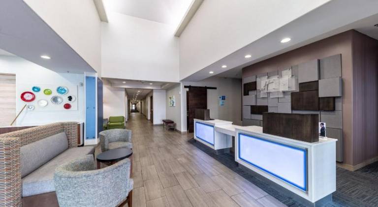 Holiday Inn Express Hotel & Suites Fort Worth I-35 Western Center By IHG — photo 2