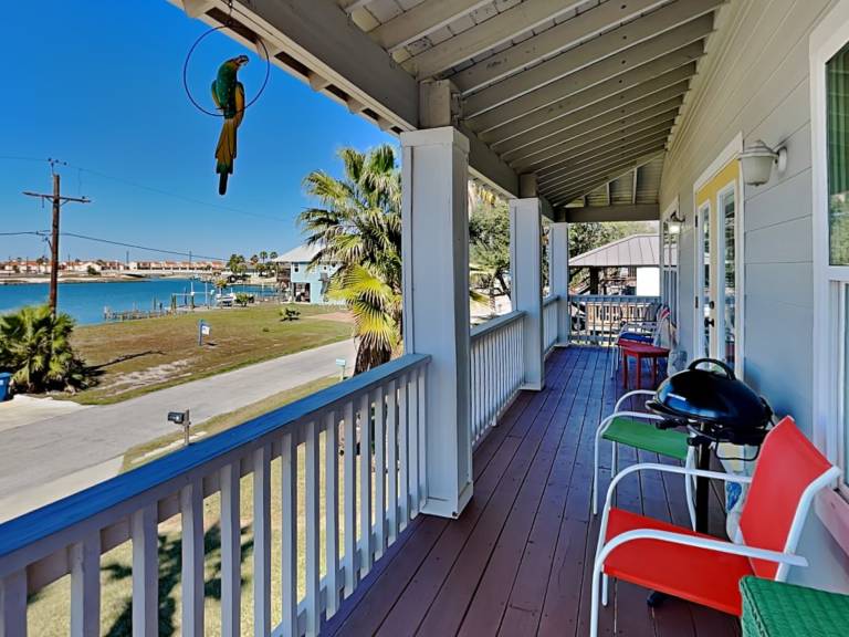 Island Charm — photo 2