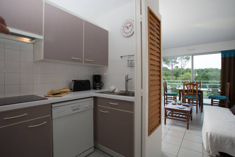 Condo with terrace & pool | Golf view — photo 5