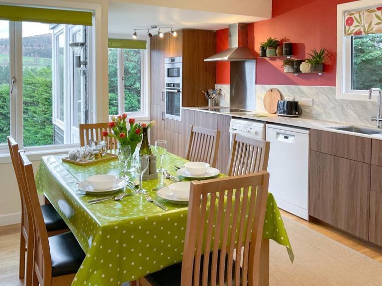 Cottage with garden & grill | Water view — photo 5
