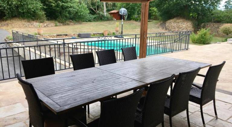 Vacation home with jacuzzi & pool | Pet-friendly — photo 4
