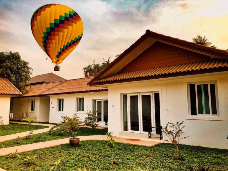 River view villas in Vang