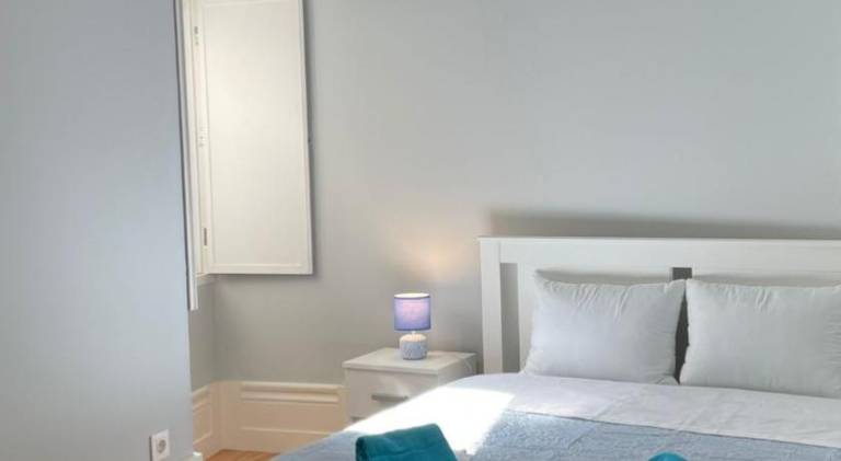 Beautiful holiday apartment | Close to Monastery of Santa Cruz | Pet-friendly — photo 2