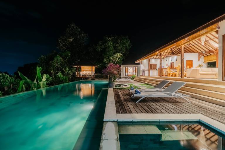 Villa Kayu Putih