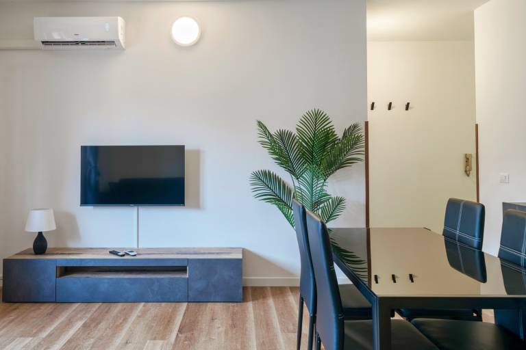 Rental apartment with heated pool & terrace — photo 5