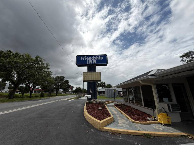 Friendship Inn Near Golf Course Ocala FL — photo 5