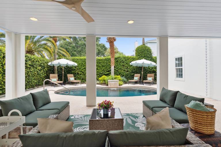 Hydrangea House - 135 Compass Point — photo 2